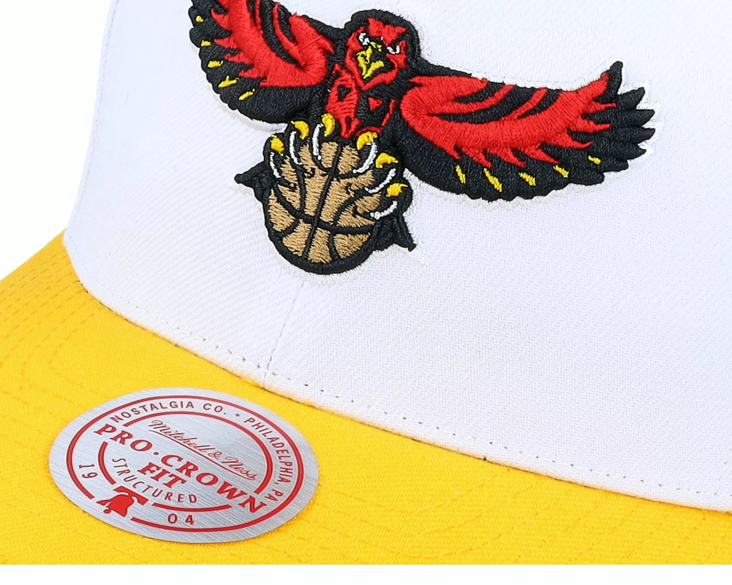 Mitchell & Ness Atlanta Hawks Team 2 Tone 2.0 Pro White/Yellow Adjustable - -Unisex Adjustable