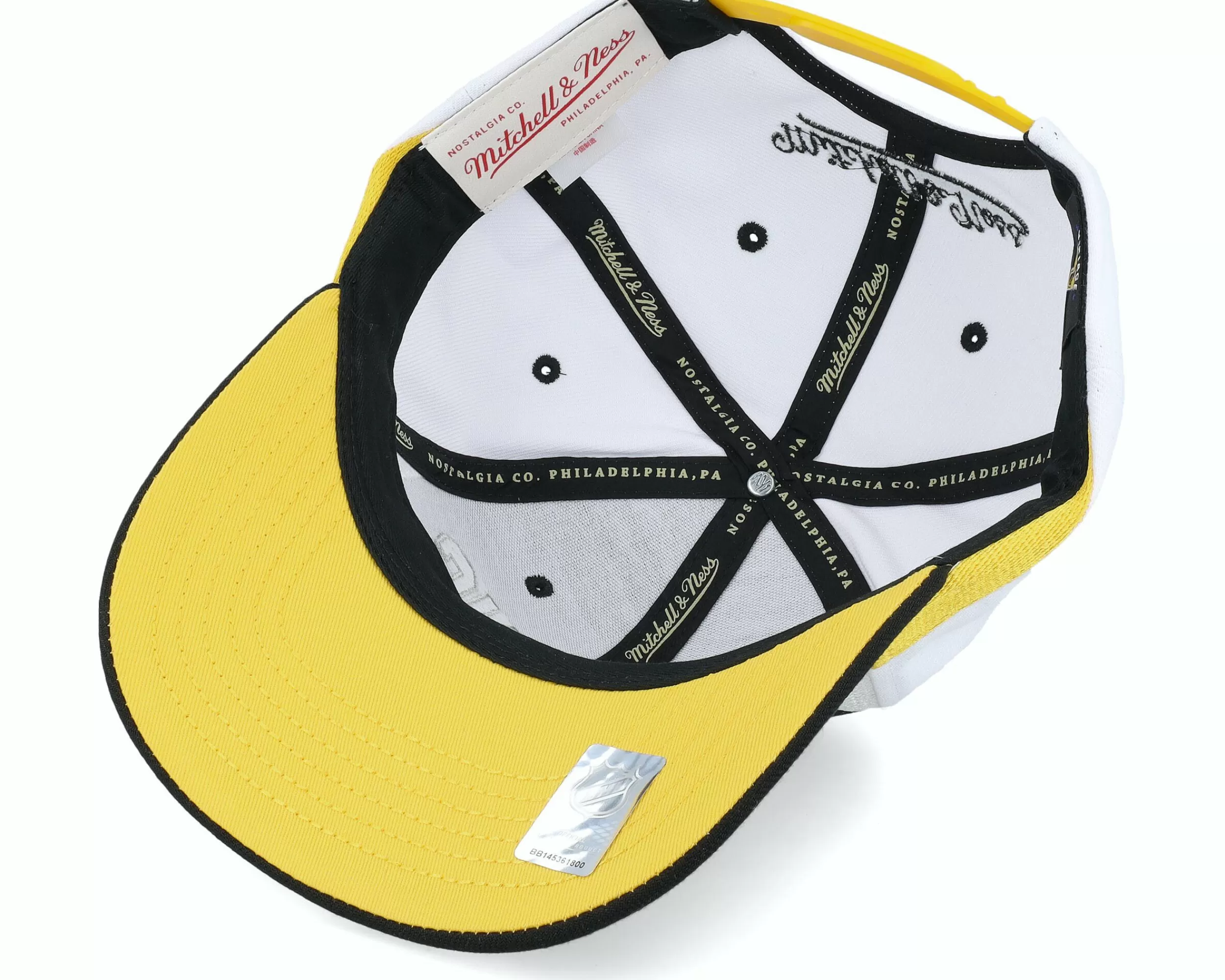 Mitchell & Ness Boston Bruins Retrodome Pro Vintage Black Adjustable - -Unisex Adjustable