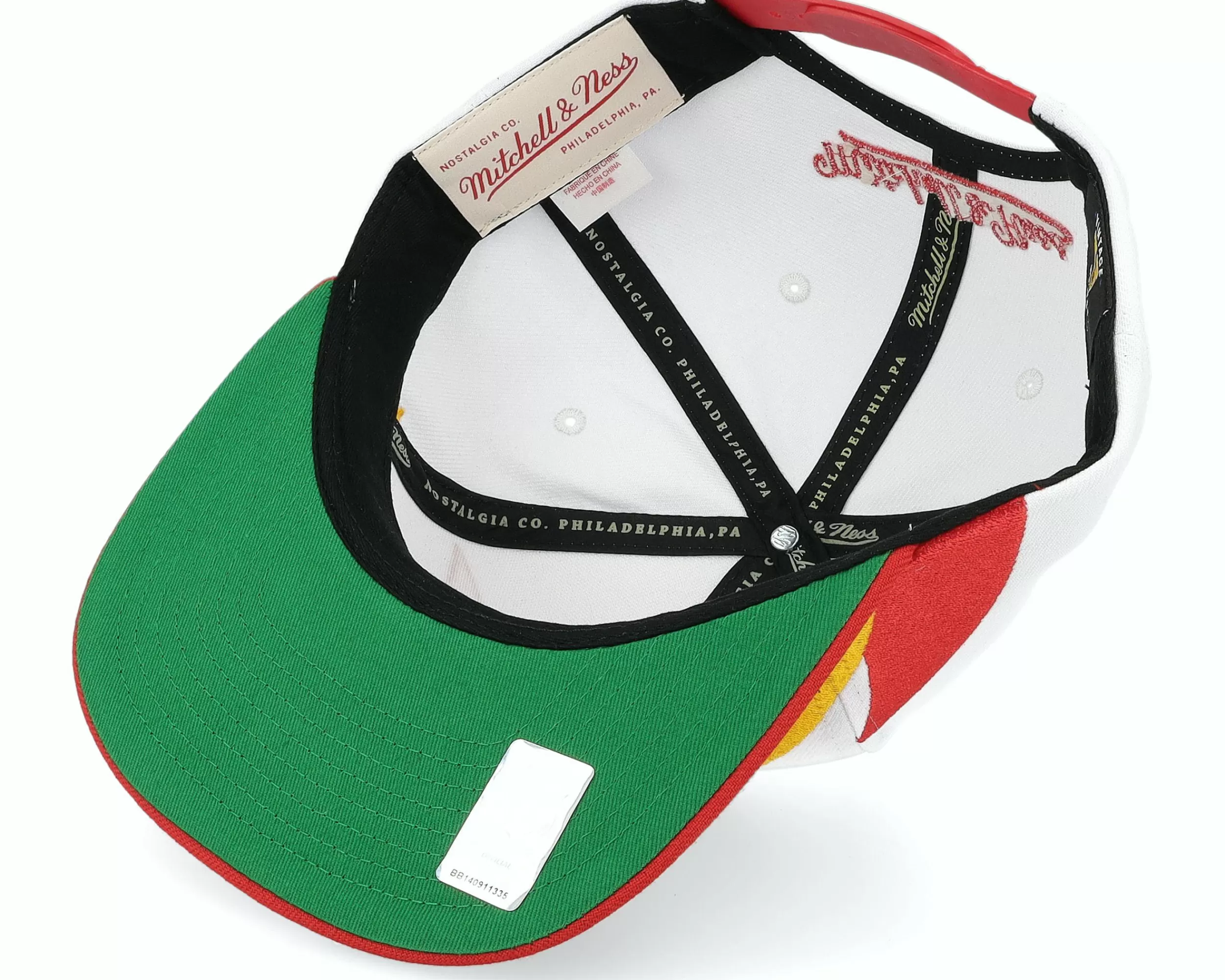 Mitchell & Ness Calgary Flames Vintage Sharktooth White/Red Snapback - -Unisex Snapback