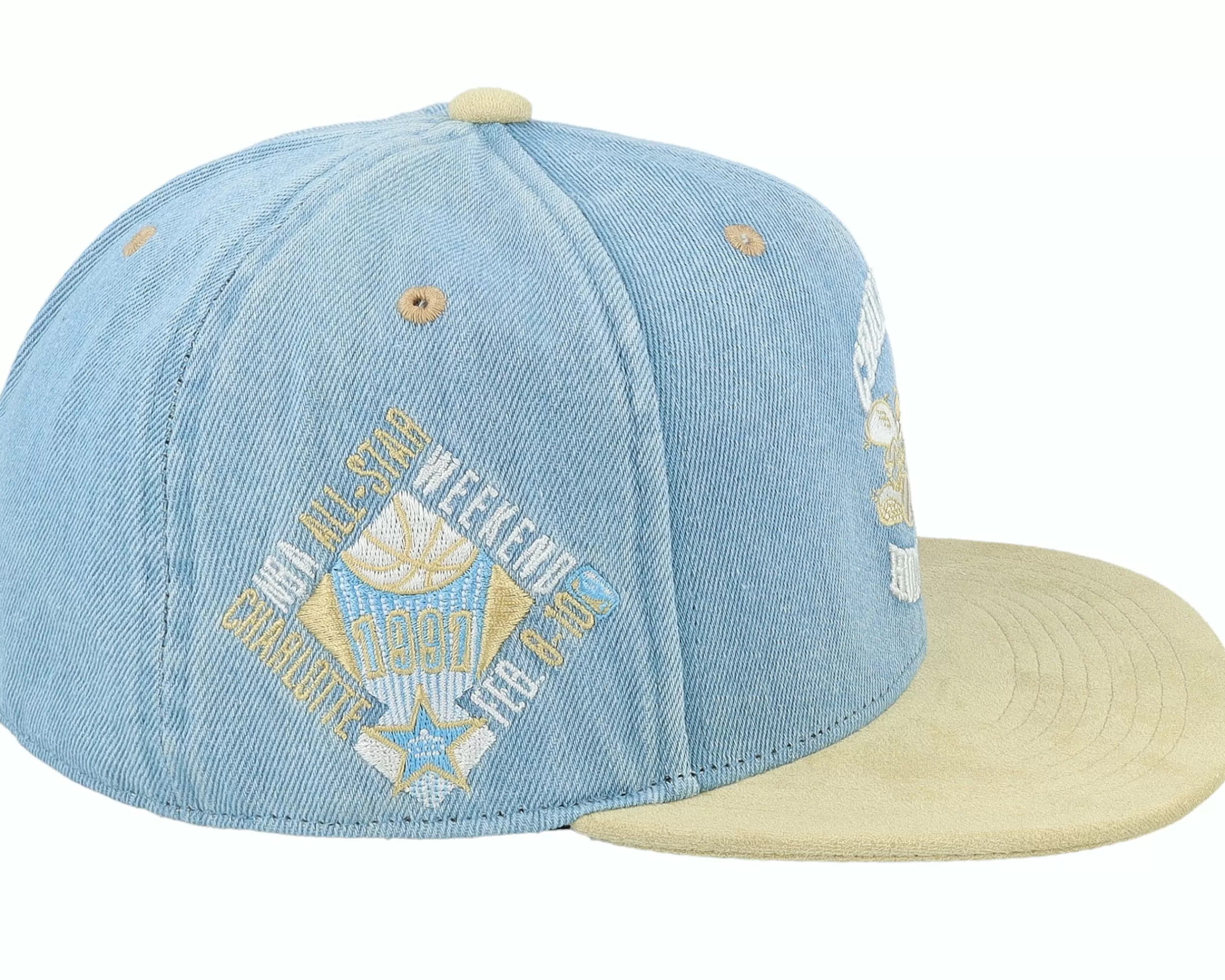 Mitchell & Ness Charlotte Hornets Blue Jean Baby Light Blue Fitted - -Unisex Fitted
