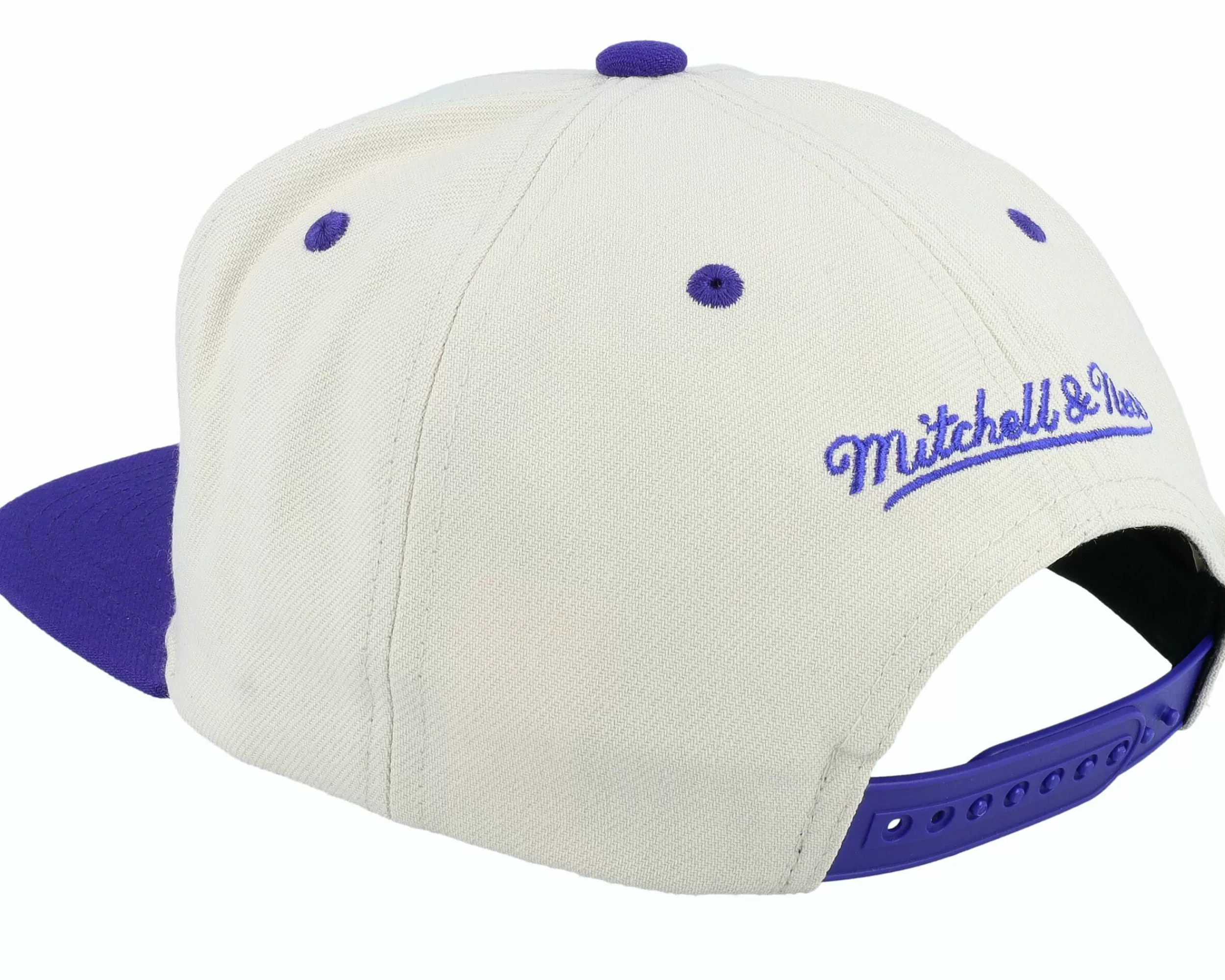 Mitchell & Ness Charlotte Hornets Sail Two Tone Hwc Off White/Purple Snapback - -Unisex Snapback