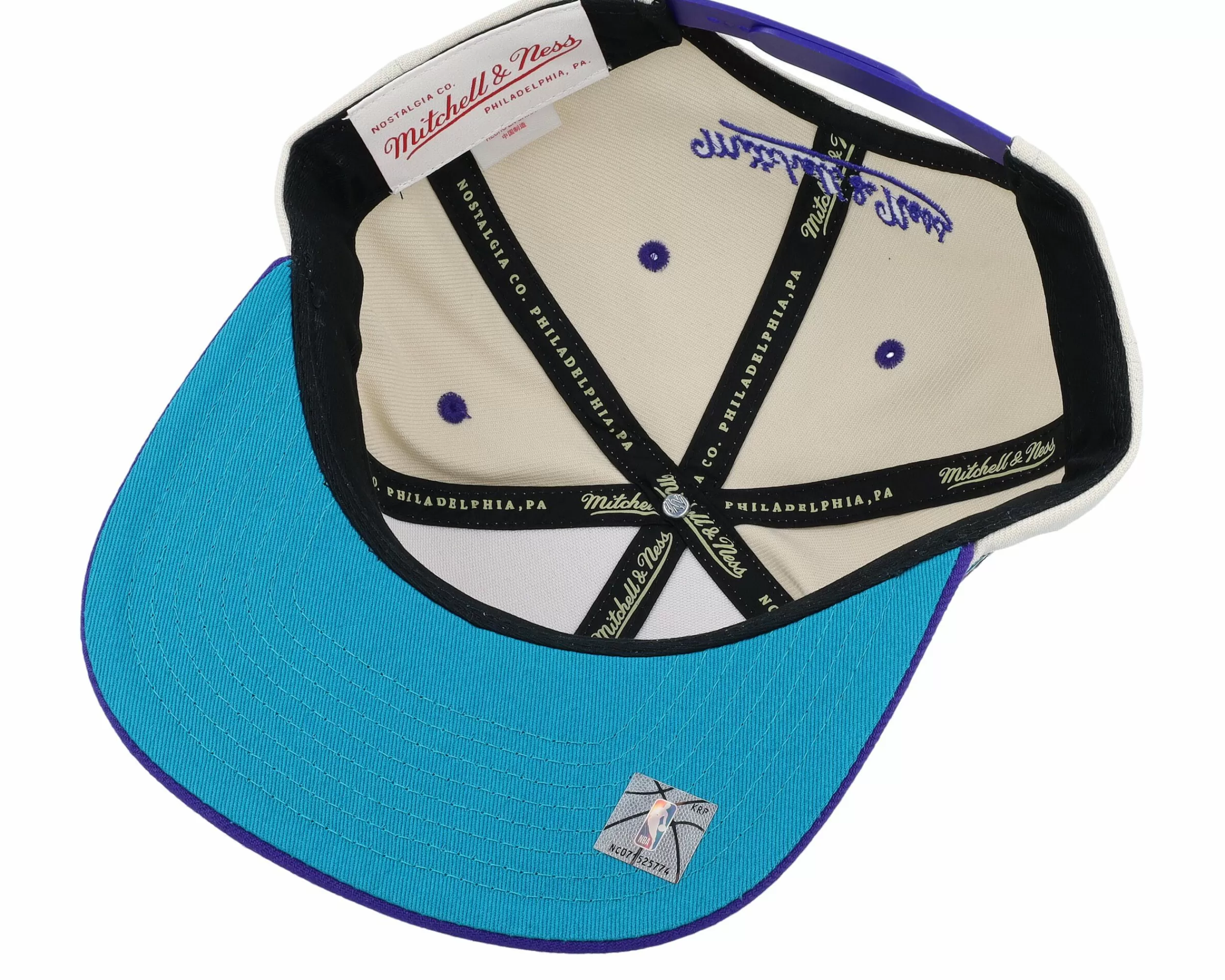Mitchell & Ness Charlotte Hornets Sail Two Tone Hwc Off White/Purple Snapback - -Unisex Snapback