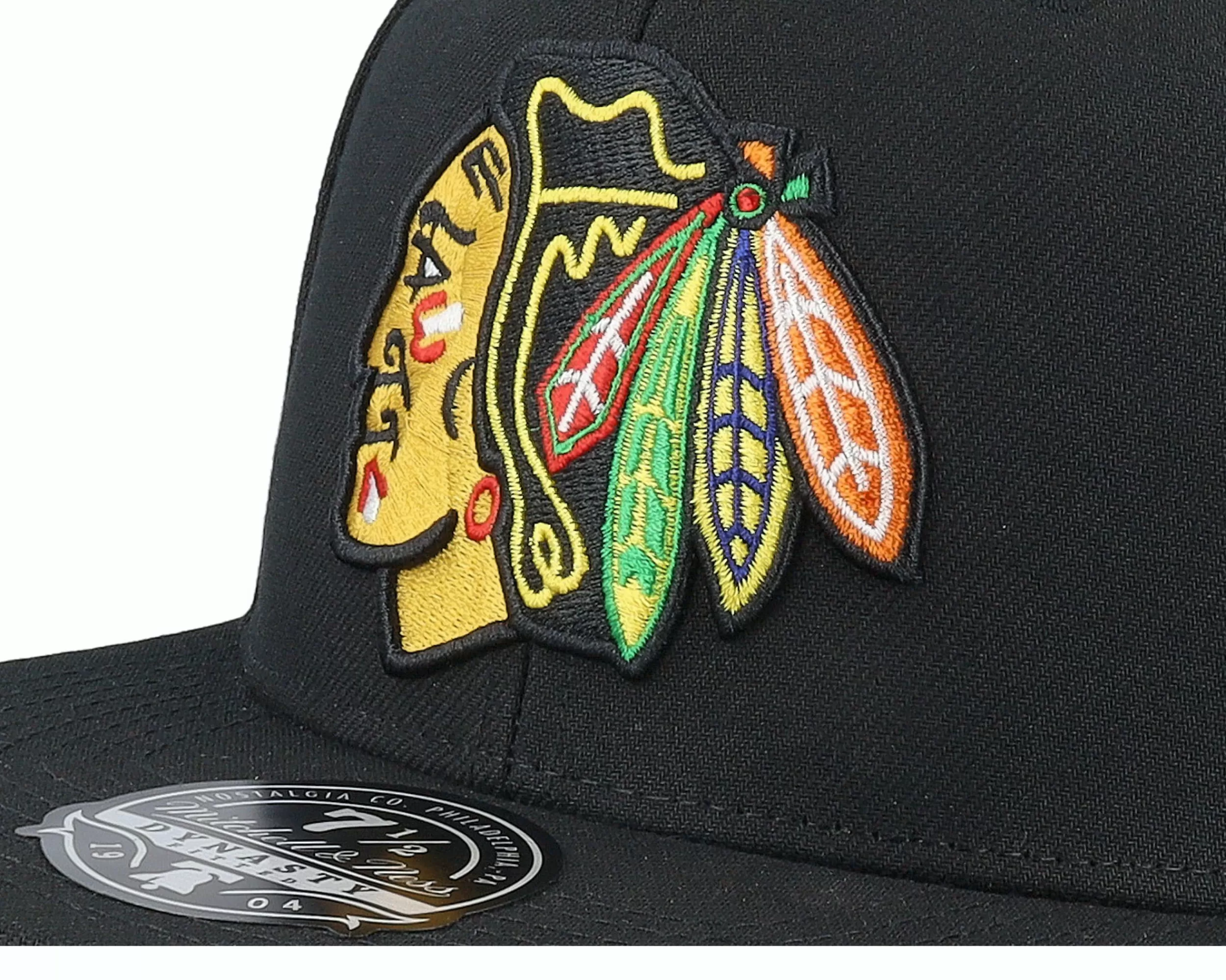Mitchell & Ness Chicago Blackhawks Vintage Black Fitted - -Unisex Fitted
