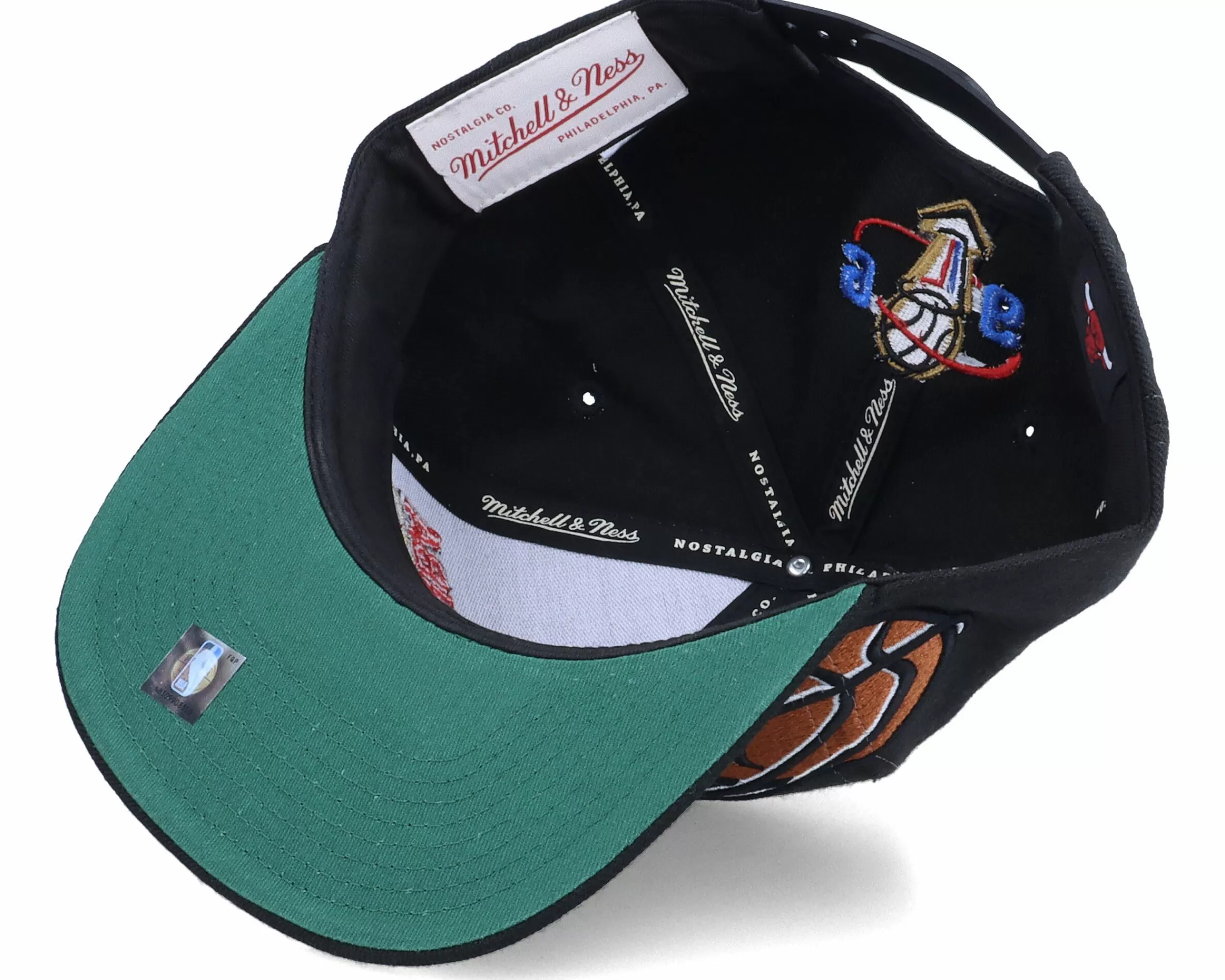 Mitchell & Ness Chicago Bulls 96 Champions Wave Hwc Black Snapback - -Unisex Snapback