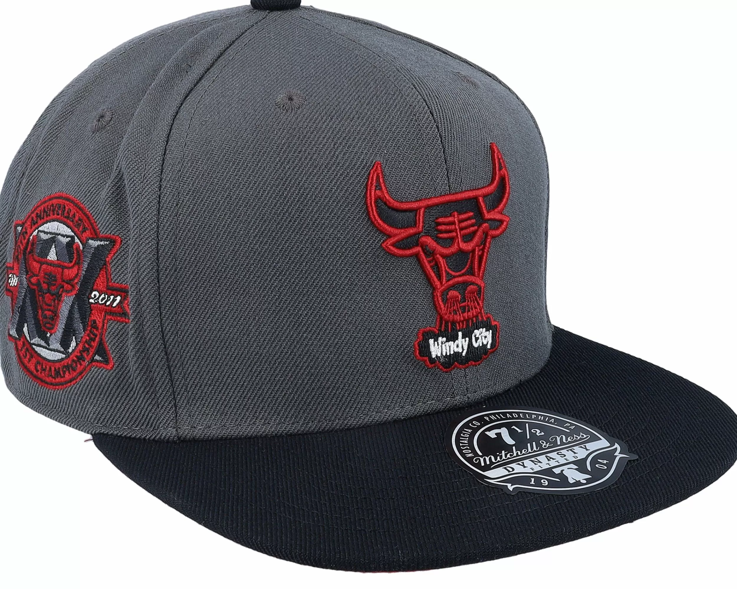 Mitchell & Ness Chicago Bulls Born And Bred Grey/Black Fitted - -Unisex Fitted
