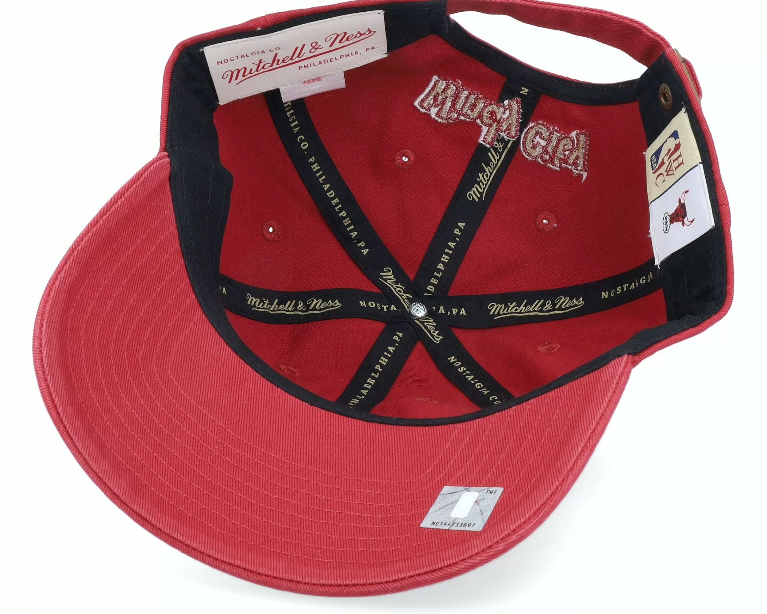 Mitchell & Ness Chicago Bulls Golden Hour Glaze Red Dad Cap - -Unisex Dad Cap