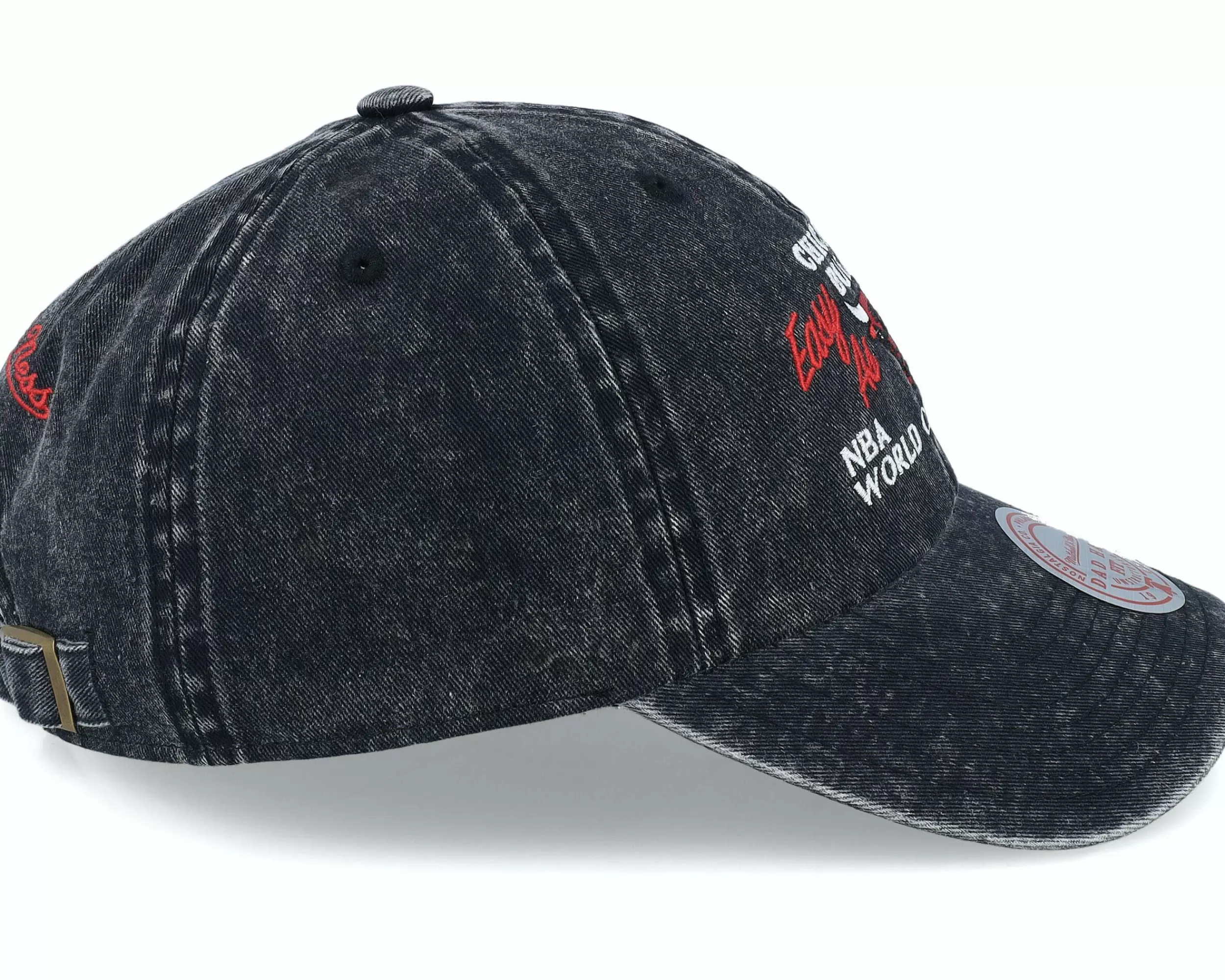 Mitchell & Ness Chicago Bulls Stone Washed Champions Black Dad Cap - -Unisex Dad Cap