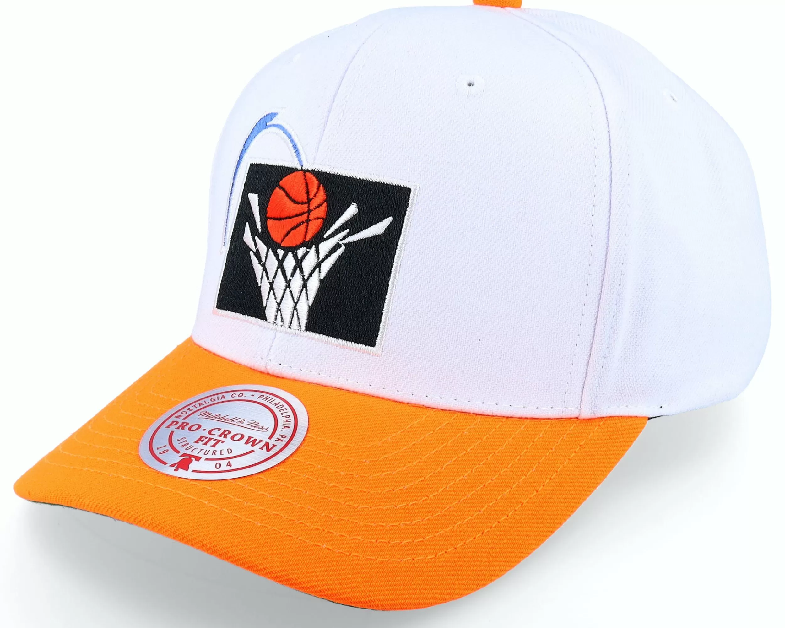 Mitchell & Ness Cleveland Cavaliers Team 2 Tone 2.0 Pro White Adjustable - -Unisex Adjustable