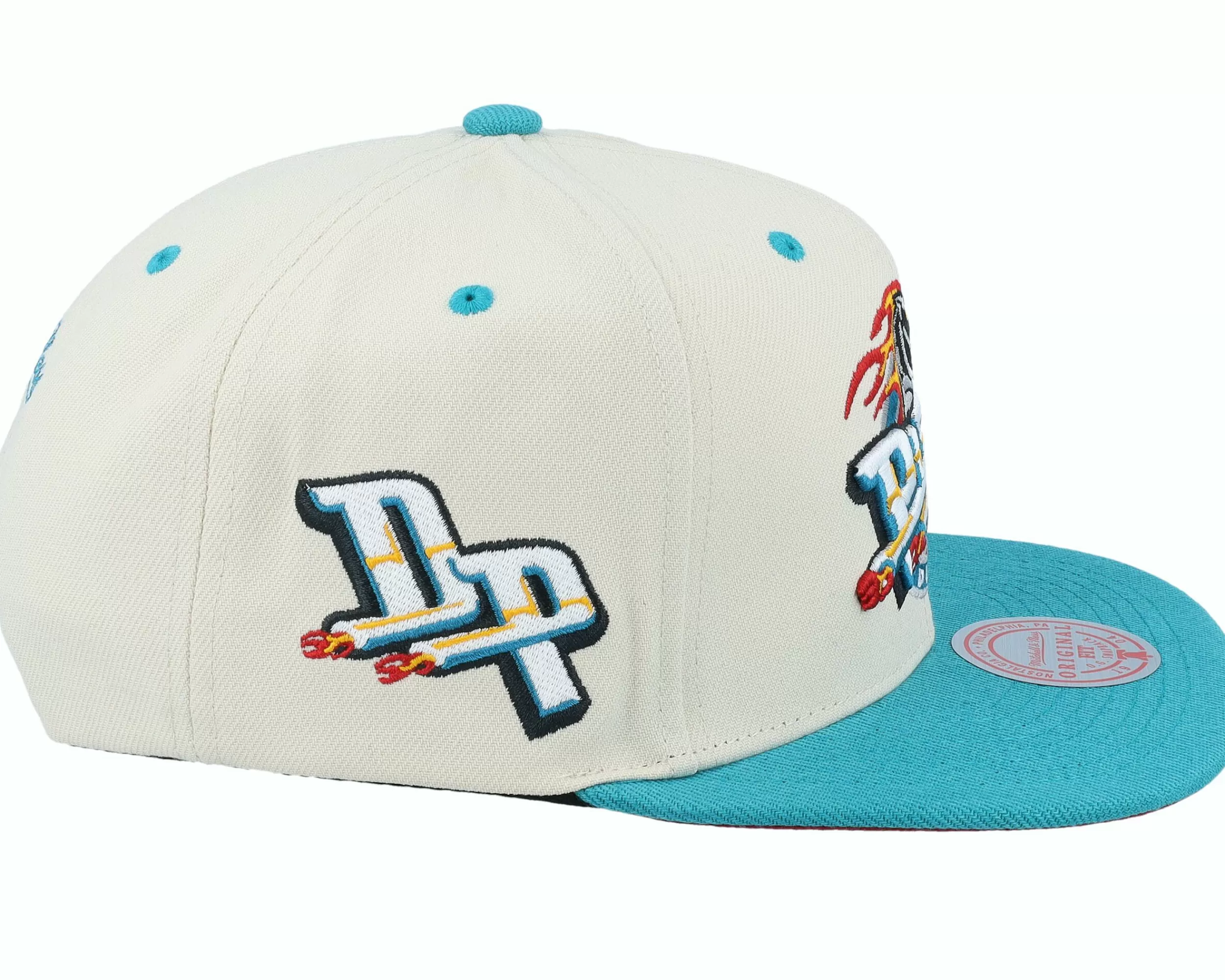 Mitchell & Ness Detroit Pistons Sail Two Tone Hwc Off White Snapback - -Unisex Snapback