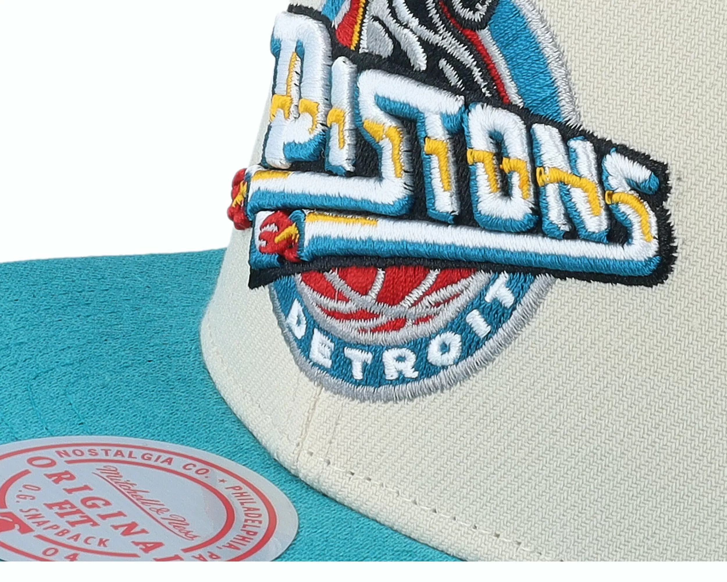Mitchell & Ness Detroit Pistons Sail Two Tone Hwc Off White Snapback - -Unisex Snapback