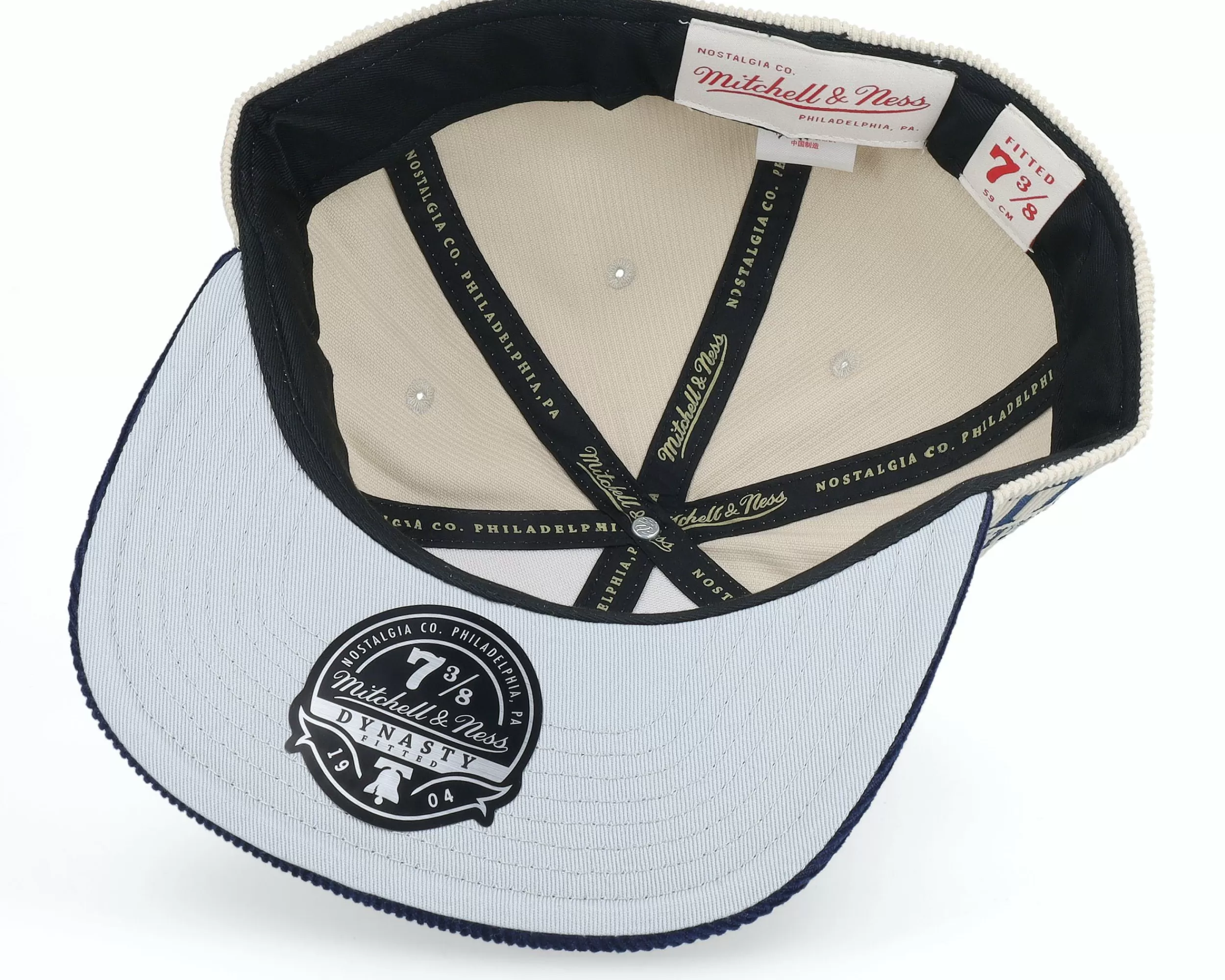 Mitchell & Ness Georgetown Hoyas Team Cord Off White/Navy Fitted - -Unisex Fitted