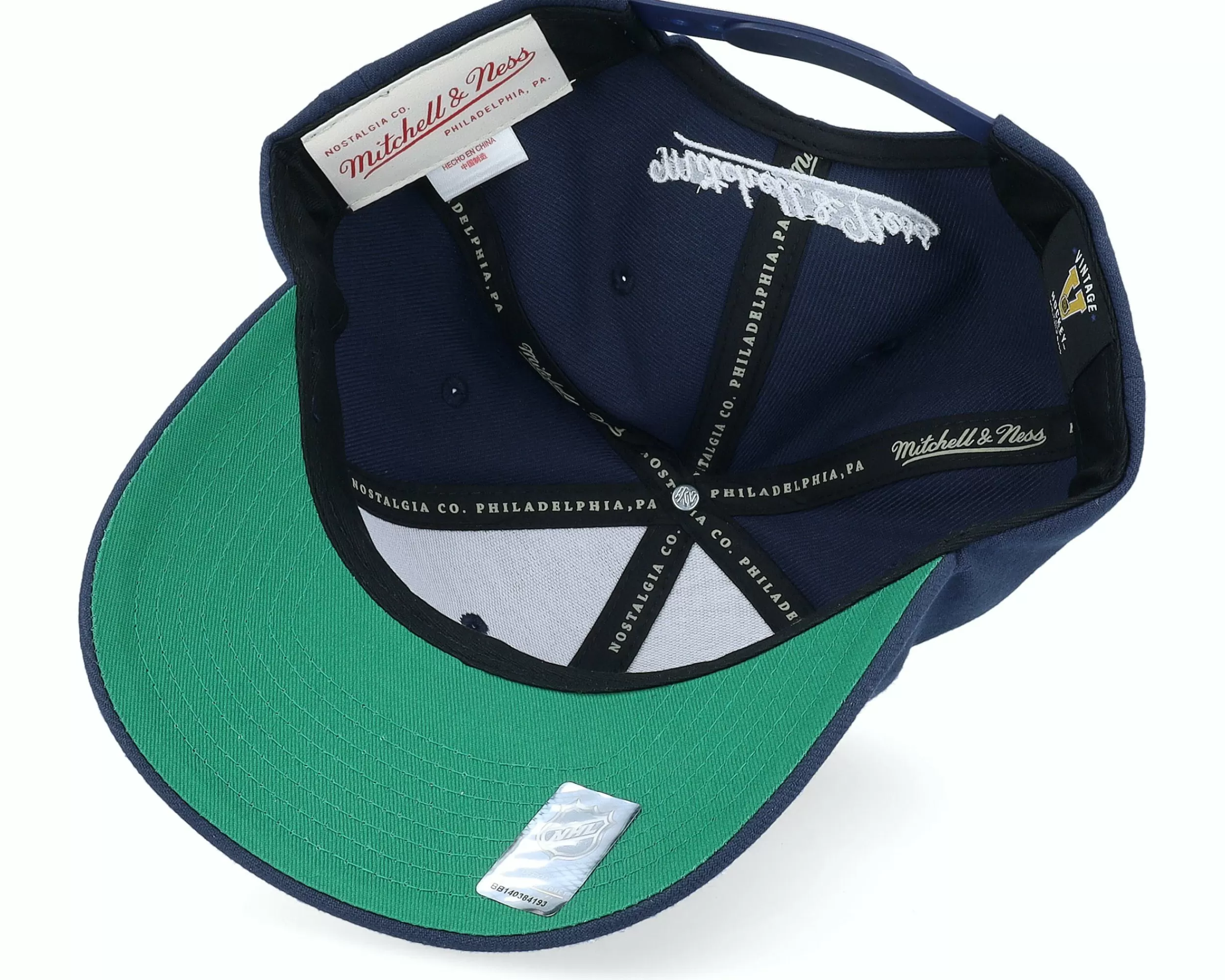 Mitchell & Ness Hartford Whalers Team Ground 2.0 Pro Blue Adjustable - -Unisex Adjustable