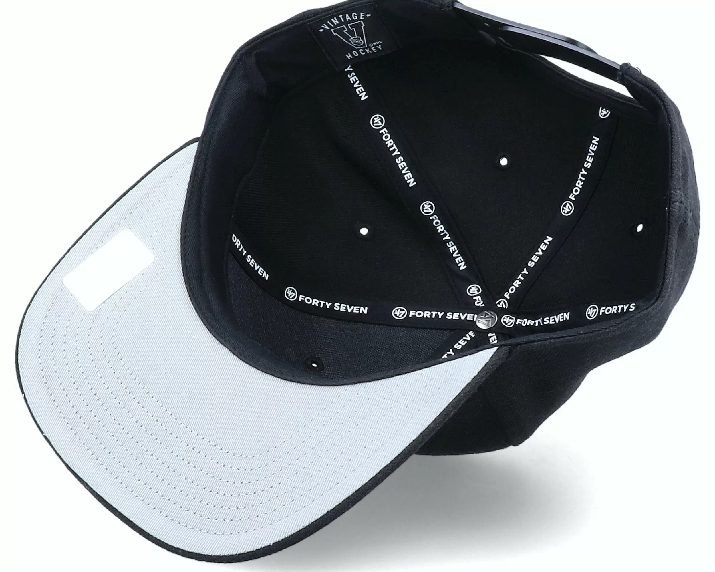 47 Brand Hatstore Exclusive X Chicago Blackhawks Captain No Shot Vintage Black Snapback - -Unisex Snapback