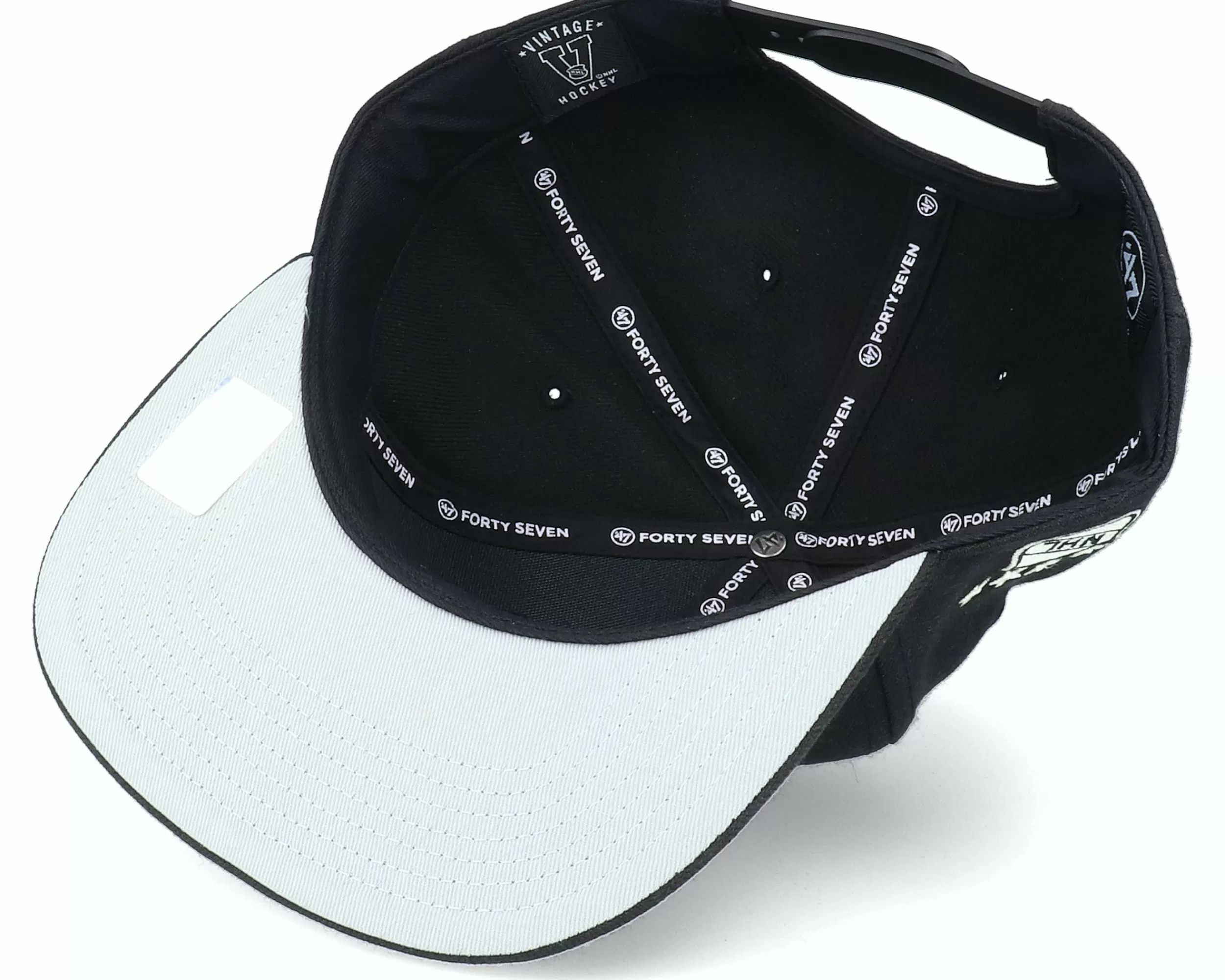 47 Brand Hatstore Exclusive X Chicago Blackhawks No Shot Captain Snapback - -Unisex Snapback