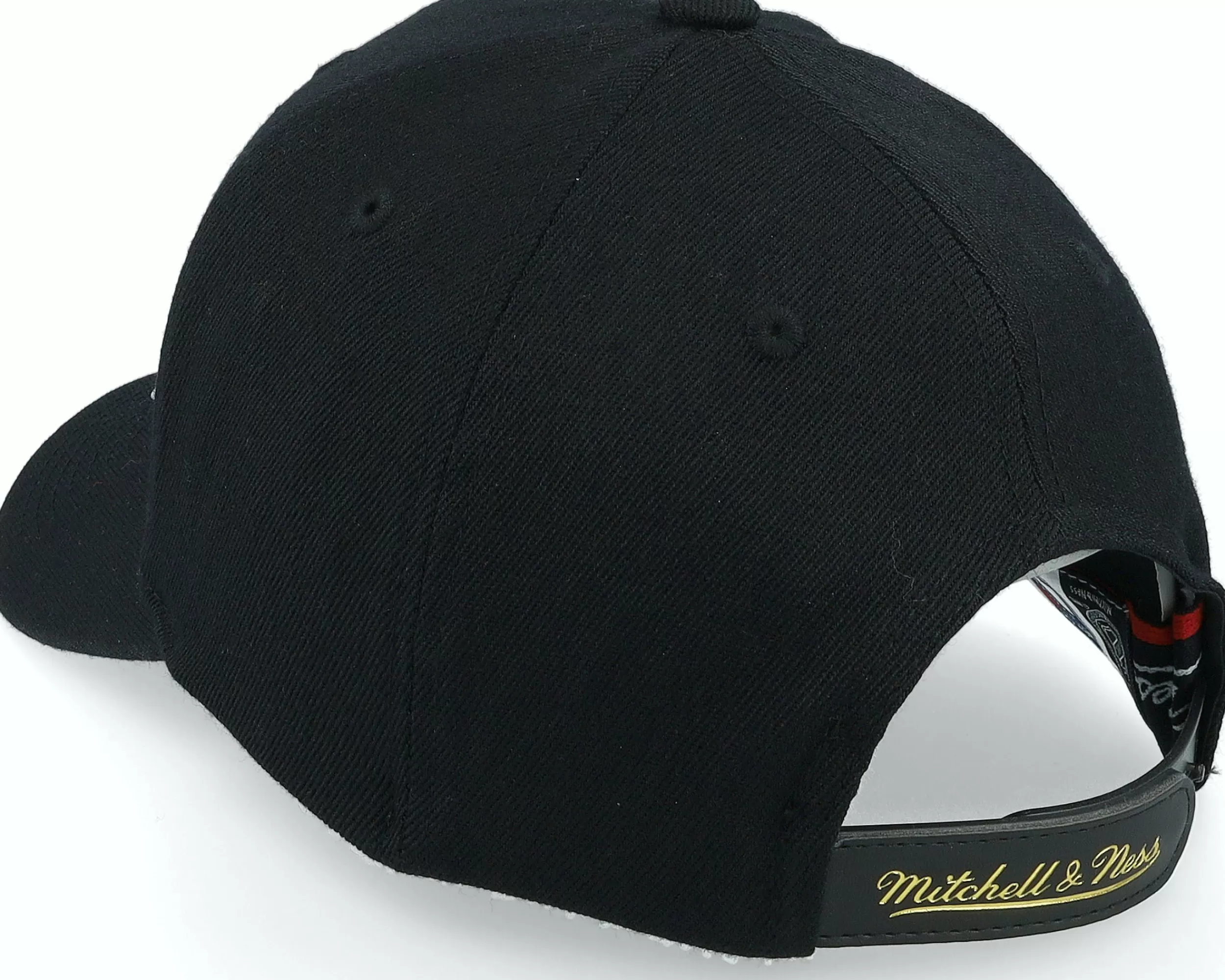 Mitchell & Ness Hatstore Exclusive X New York Rangers Luxe Logo Nhl Black Adjustable - -Unisex Adjustable