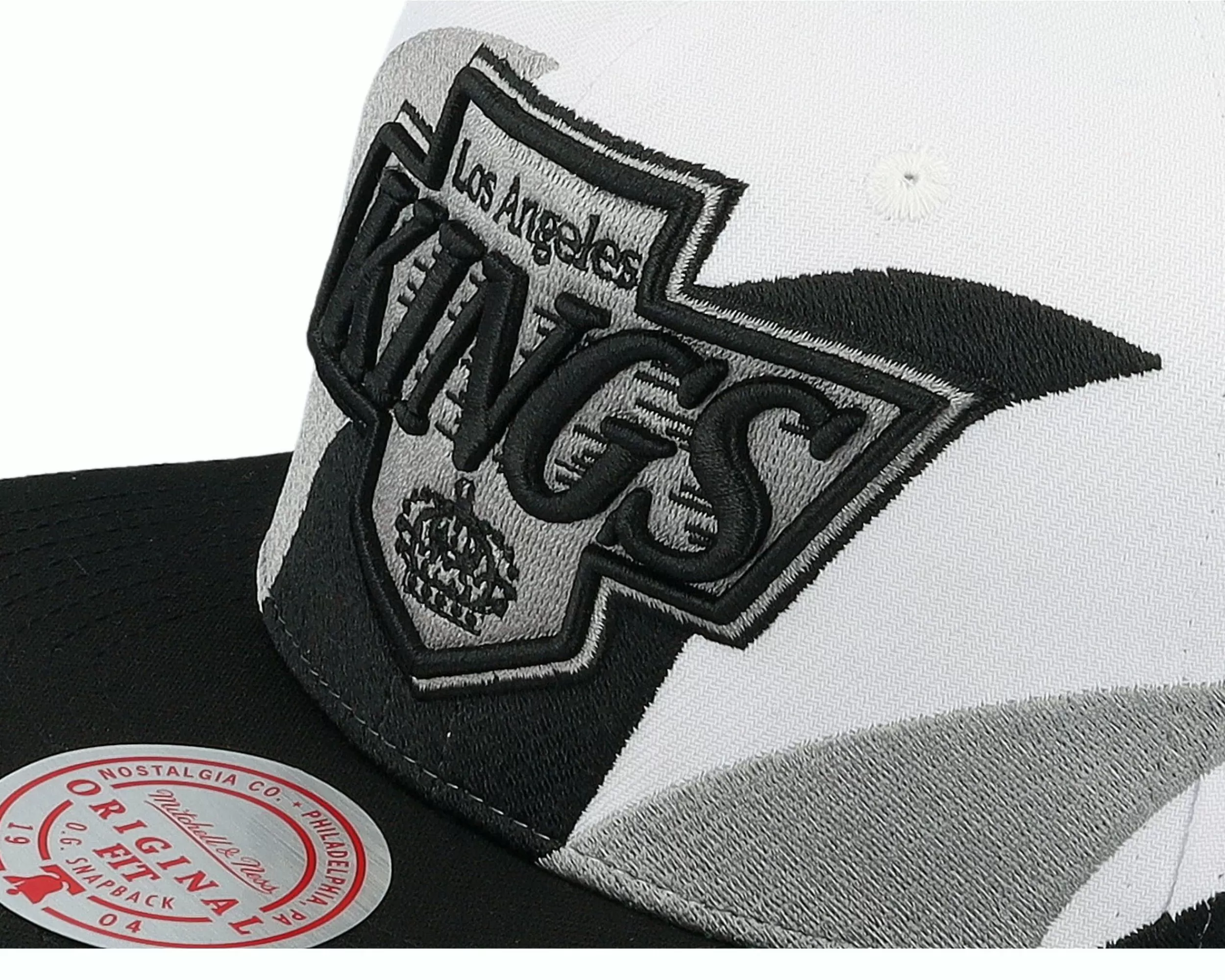 Mitchell & Ness Los Angeles Kings Vintage Sharktooth White/Black Snapback - -Unisex Snapback