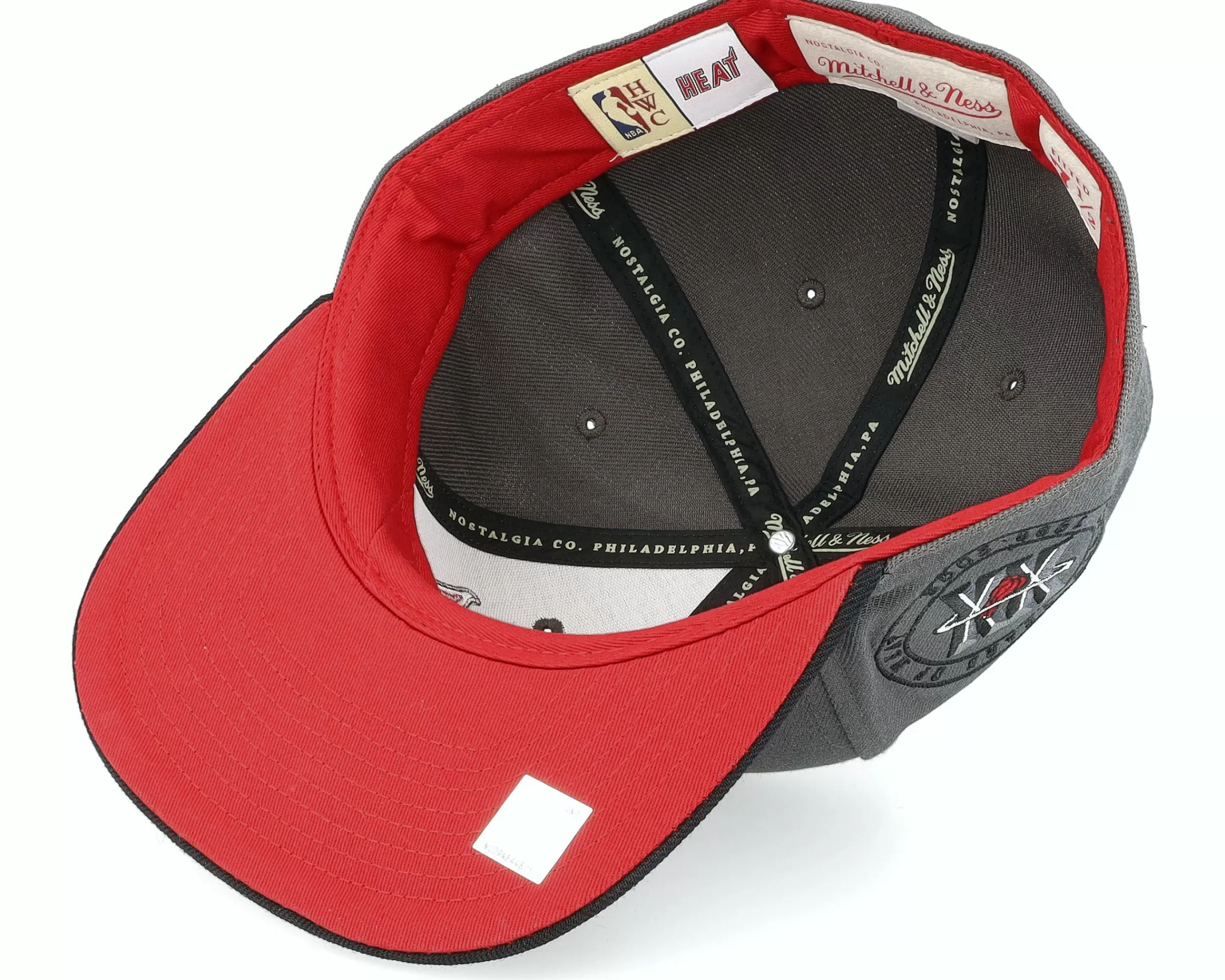Mitchell & Ness Miami Heat Born And Bred Grey/Black Fitted - -Unisex Fitted