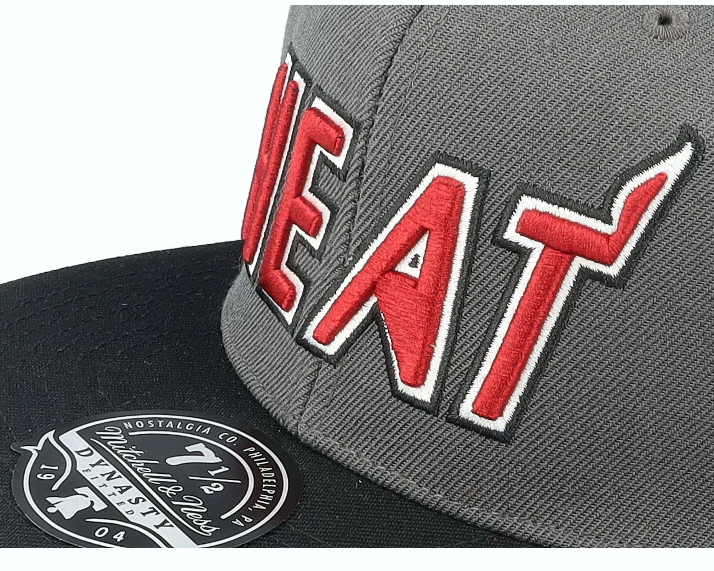 Mitchell & Ness Miami Heat Born And Bred Grey/Black Fitted - -Unisex Fitted
