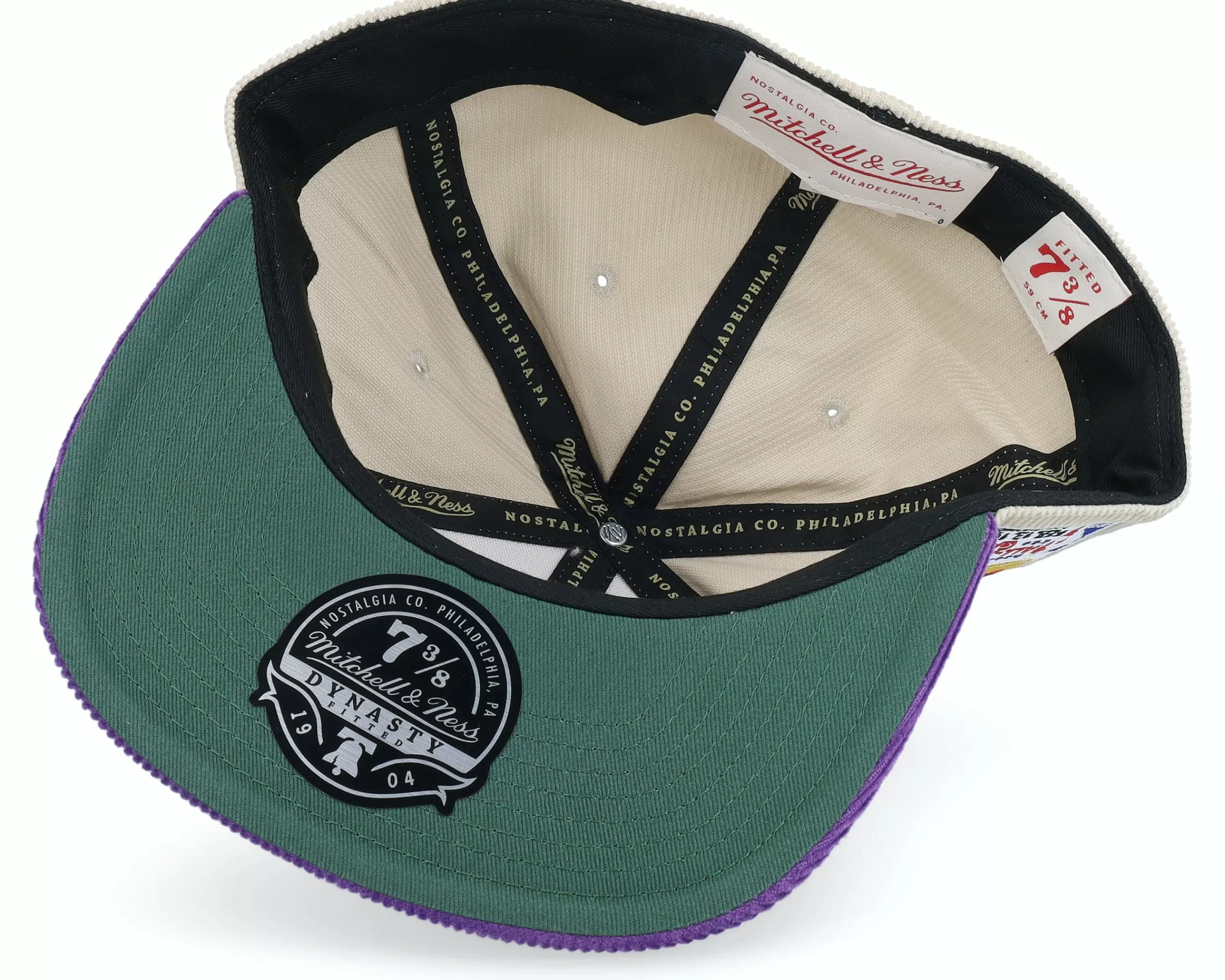 Mitchell & Ness Milwaukee Bucks Team Cord Off White/Purple Fitted - -Unisex Fitted
