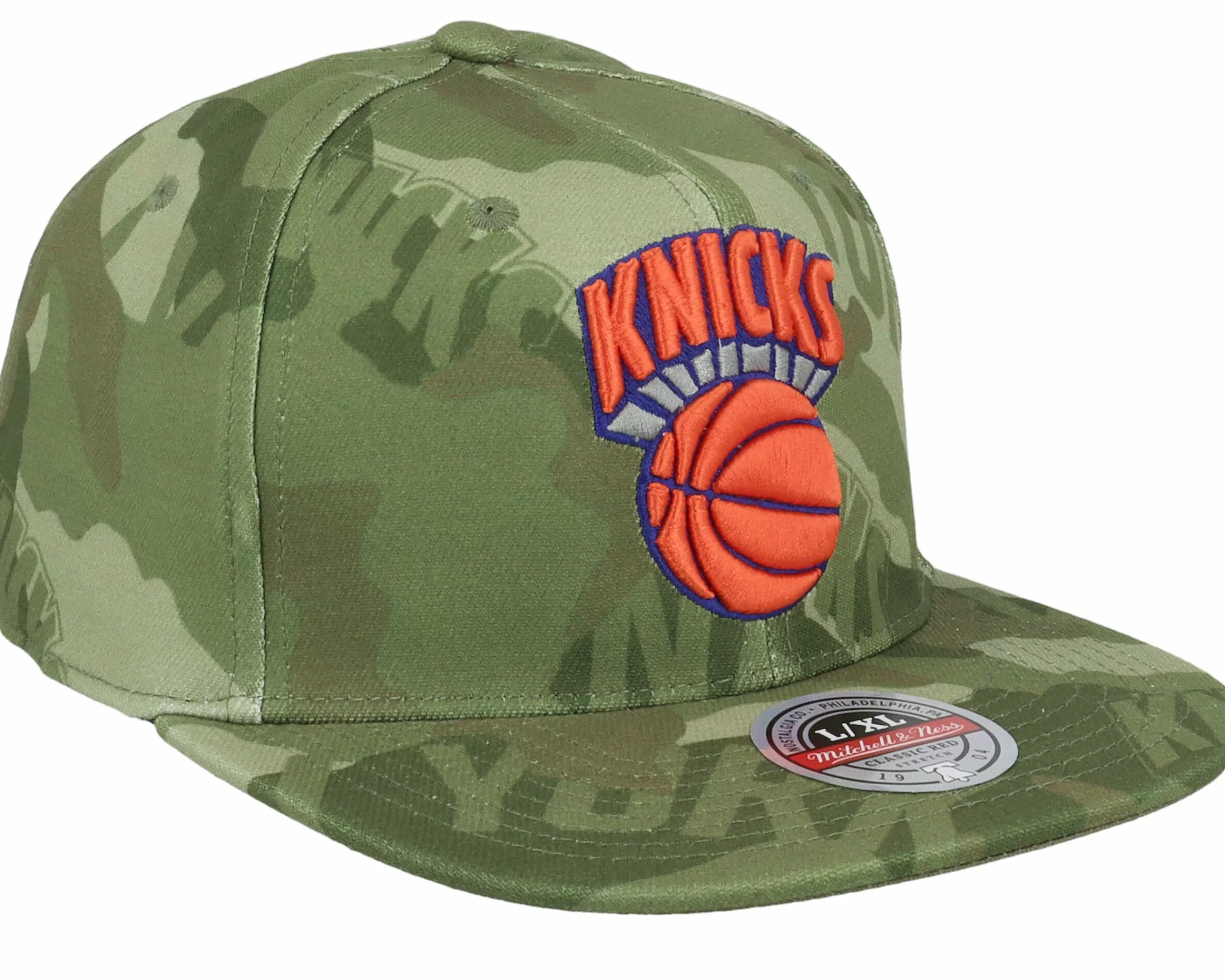 Mitchell & Ness New York Knicks Tonal Camo Stretch Green Camo Fitted - -Unisex Fitted