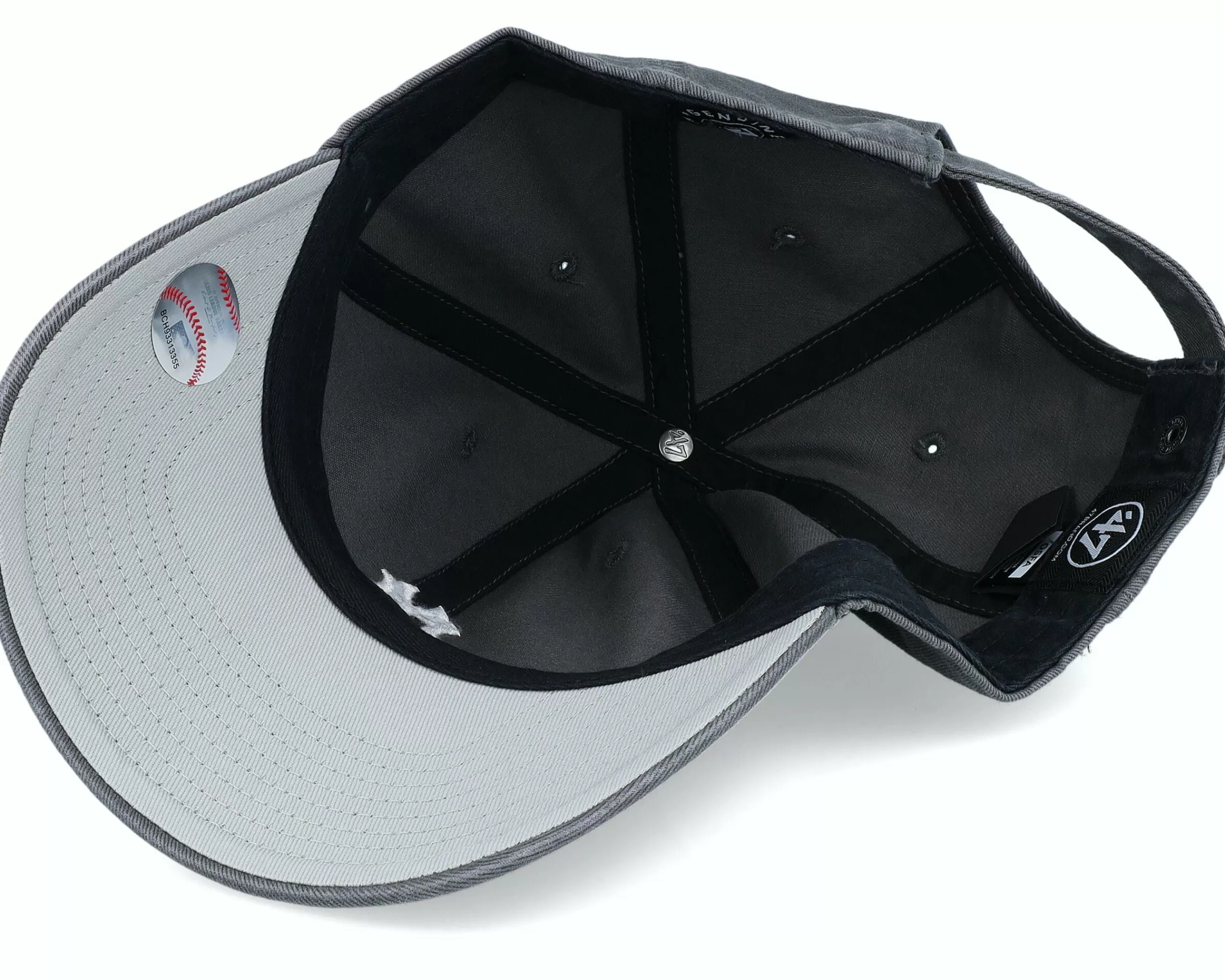 47 Brand New York Yankees Base Runner Clean Up Charcoal Dad Cap - -Unisex Dad Cap