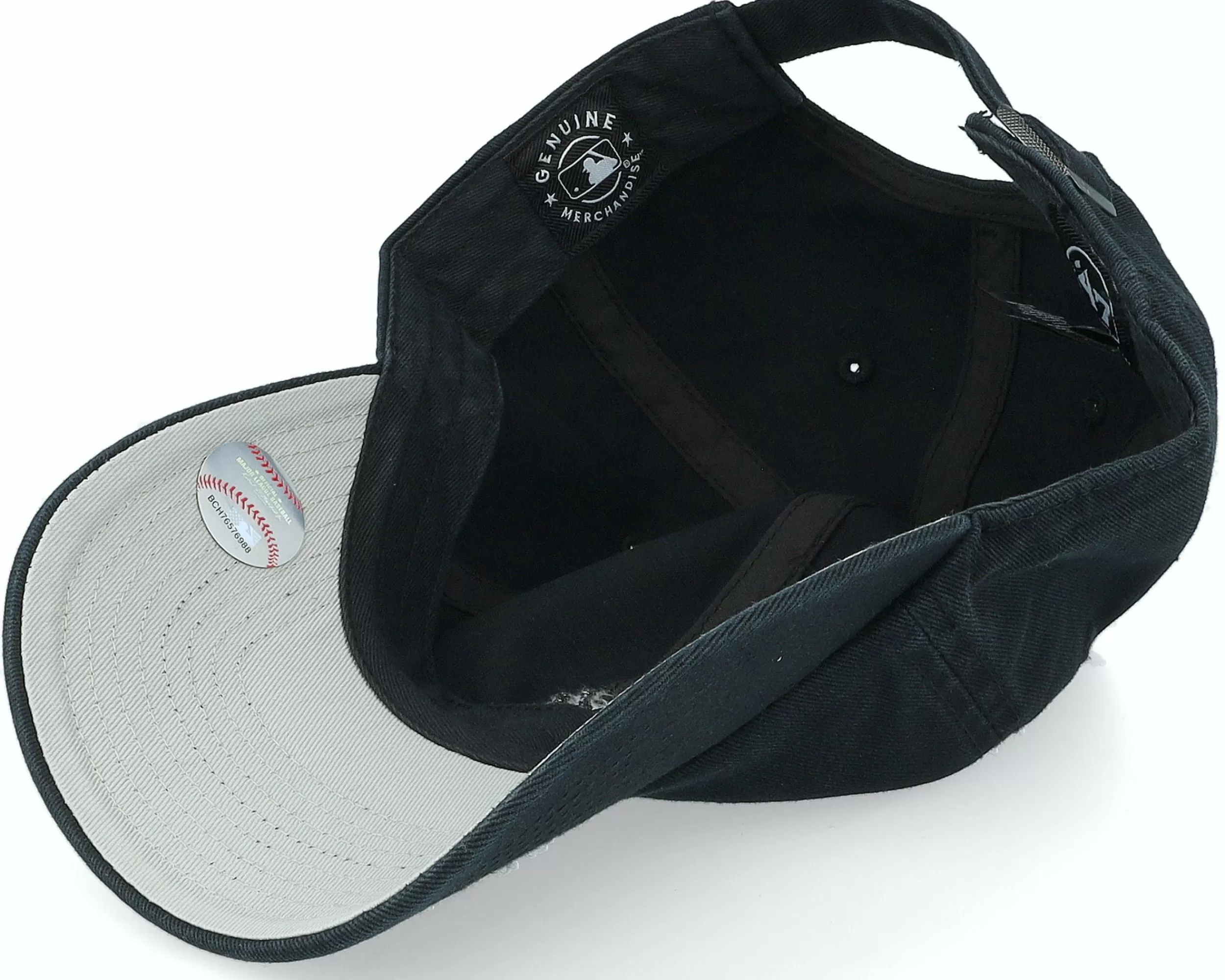 47 Brand New York Yankees Mlb Base Runner Clean Up Black Dad Cap - -Unisex Dad Cap