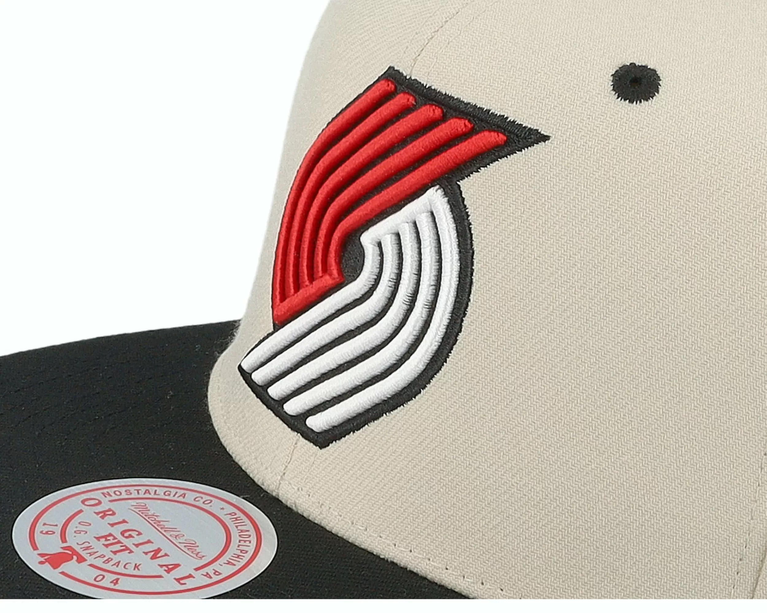 Mitchell & Ness Portland Trail Blazers Sail Two Tone Off White Snapback - -Unisex Snapback